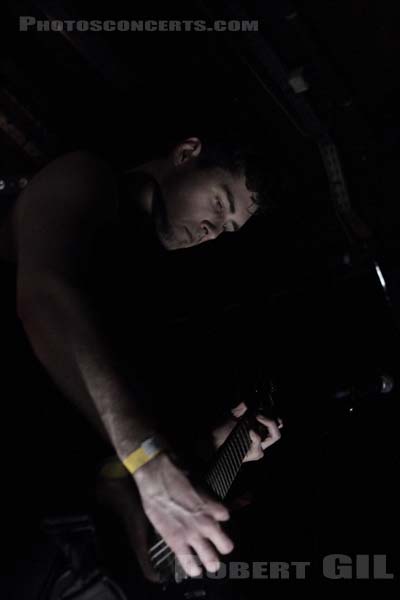 REGARDE LES HOMMES TOMBER - 2014-01-27 - PARIS - La Maroquinerie - 
